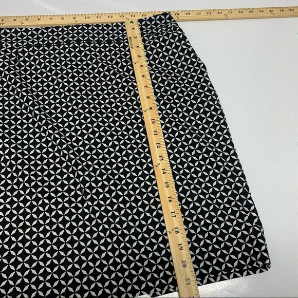 Black Geometric Skirt 14  Black White Pockets Knee Length Classic Career Office - Picture 10 of 10